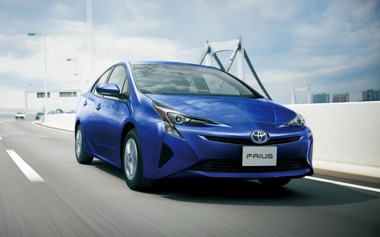 2018 Toyota Prius Philippines: Hybrid model, Price & Specs Review