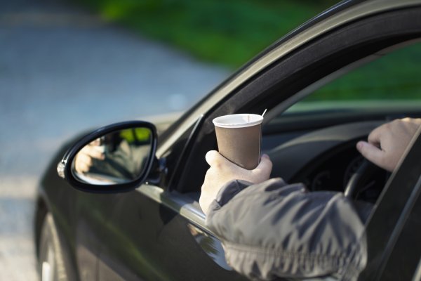 Try not to spill coffee or soda onto your car’s surface Drink when driving