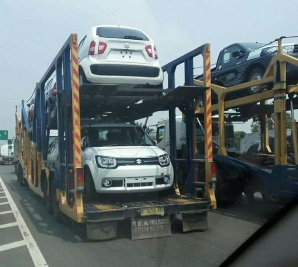 An Indonesian auto website posted pictures of a large number of the Suzuki Ignis in a delivery truck Cars in a delivert truck