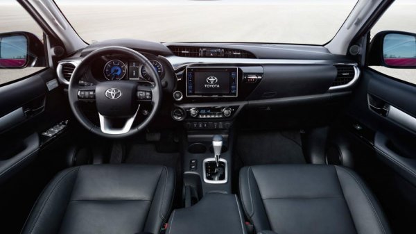 Toyota Hilux Invincible 2016 dashboard, steering wheel