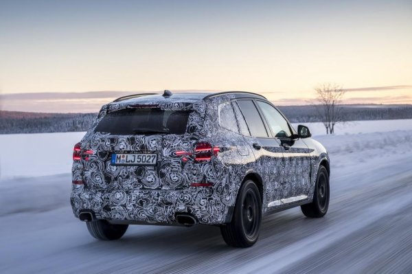BMW X3 M40i look from behind
