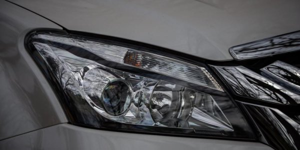 2016 Isuzu Mu-X headlight