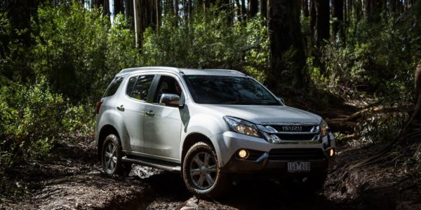 2016  Isuzu MU-X running in forest