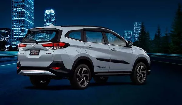 Toyota Rush 2018 angular rear