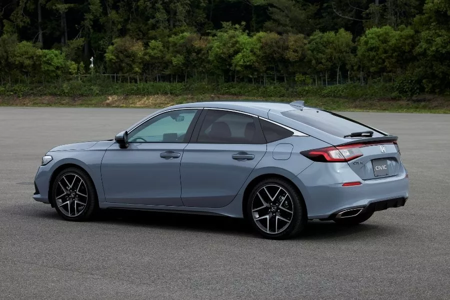 A picture of the side of the Honda Civic hatch