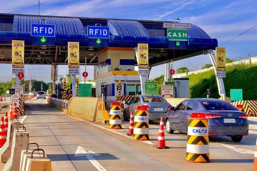 CALAX toll plaza