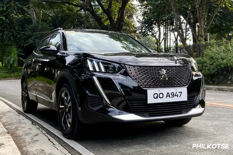 Peugeot 2008 front quarter shot