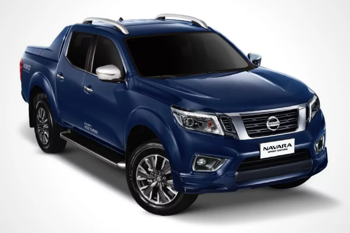 Nissan Navara Sport Edition front profile shot