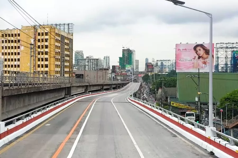 EDSA Kamuning flyover southbound