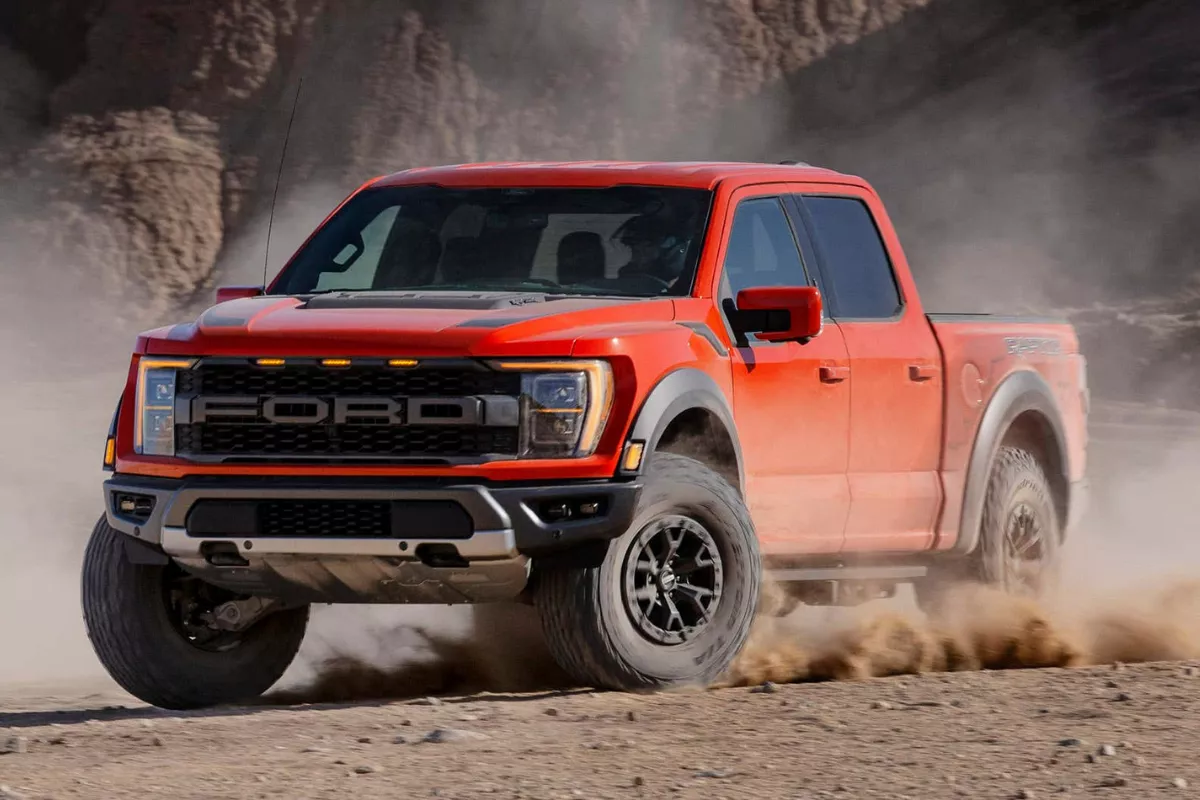 2021 Ford F-150 Raptor running shot