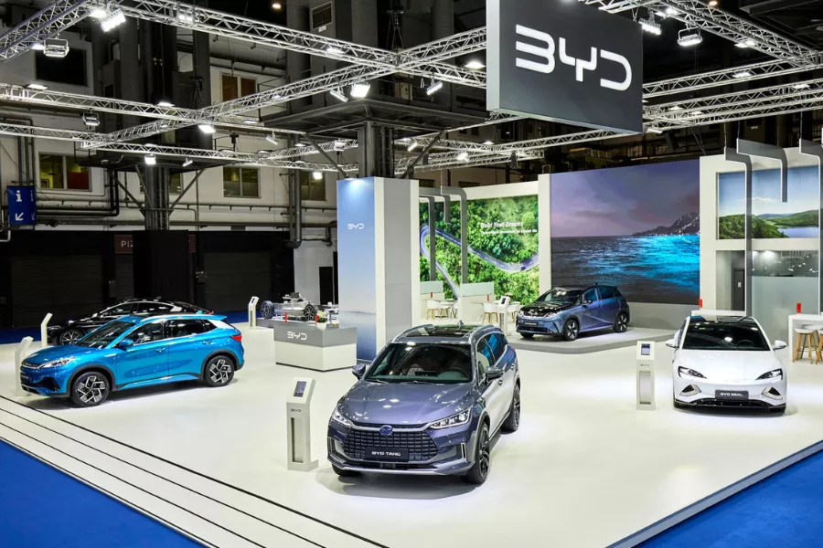 BYD model display