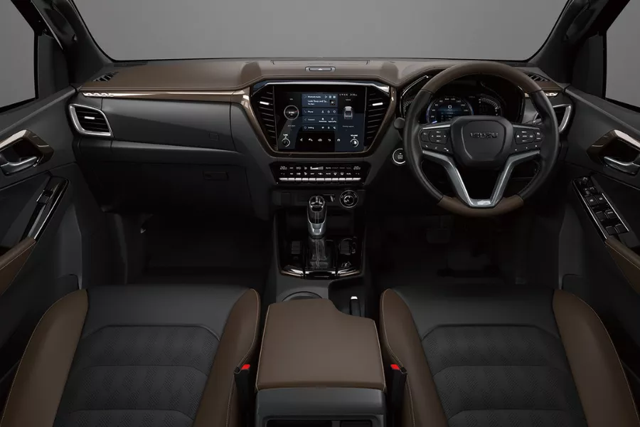 Inside the updated Isuzu pickup truck