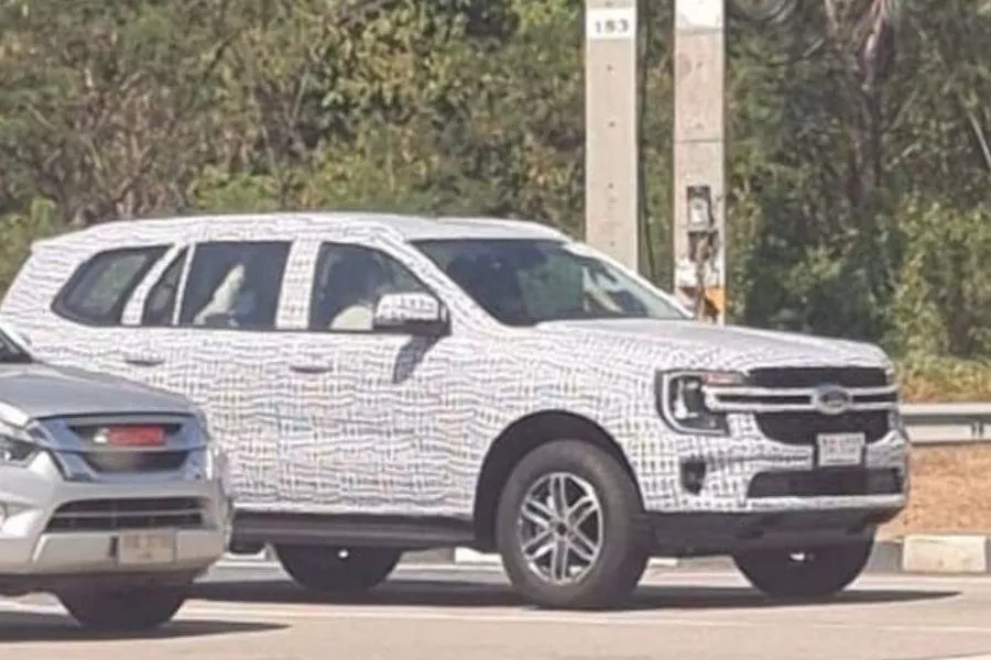 2022 Ford Everest spotted in Thailand