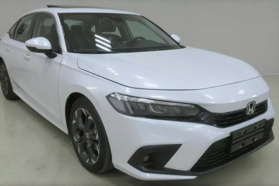 2022 Honda Civic leaked photo front profile shot