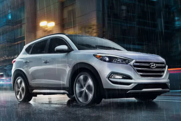 Hyundai Tucson front profile shot