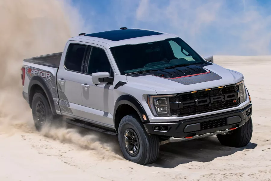 2023 Ford F-150 Raptor R front shot