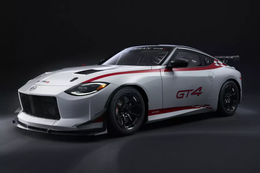 Nissan Z GT4 front profile shot