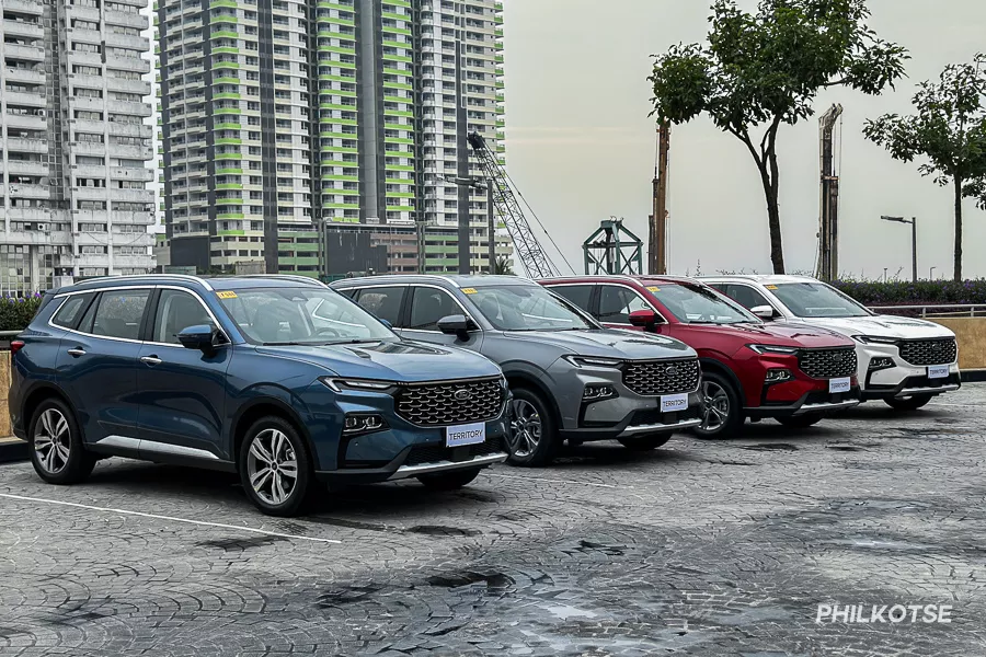 A picture of several Ford Territory units.