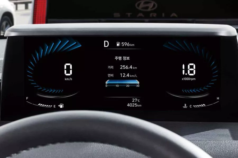 Hyundai Staria Hybrid's digital driver's display