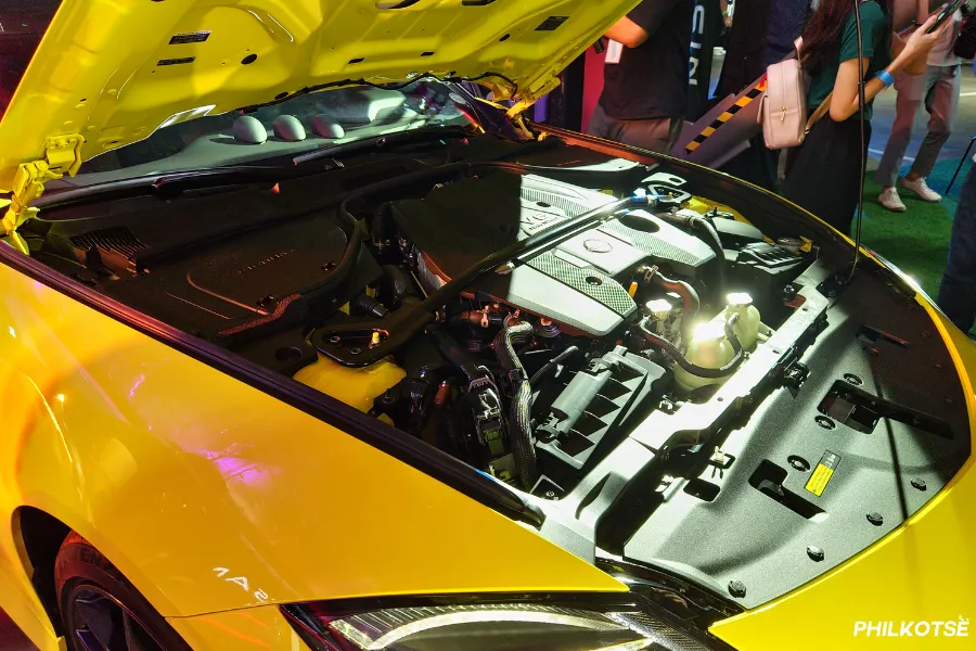 The Z's 3.0-liter twin-turbo V6 engine A picture of the Nissan Z's engine