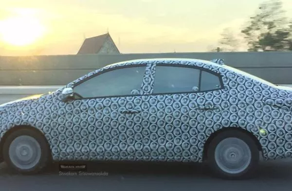 Spy photos of Next-gen Toyota Vios 