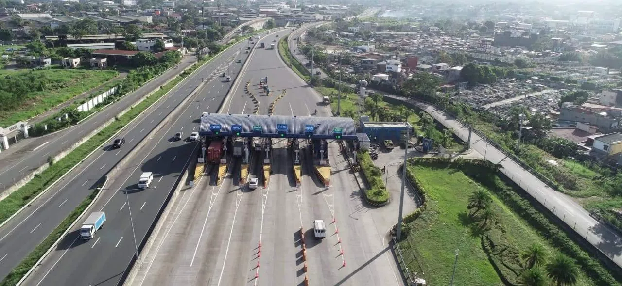 NLEX Valenzuela toll gate 