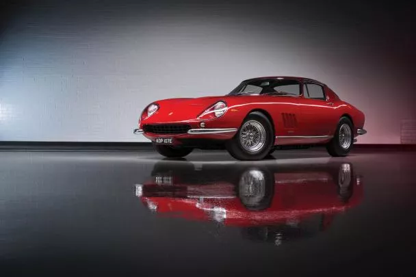 angular front of the 1967 275 GTB/4