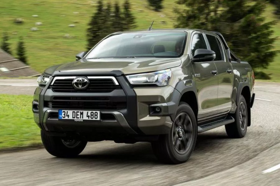 2021 Toyota Hilux front shot