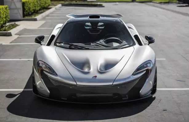 Front of the Supernova Silver McLaren P1