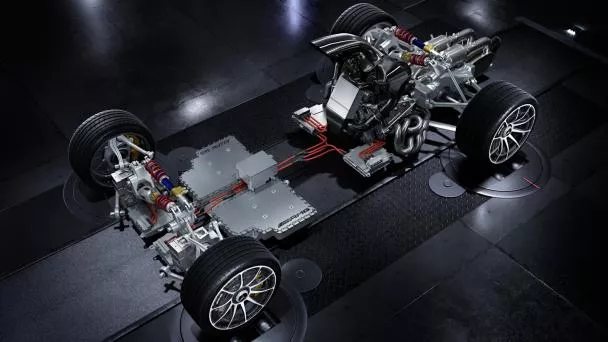 The Project One's batteries are identical to those of Lewis Hamilton’s race cars. Mercedes-AMG Project One's powertrain model