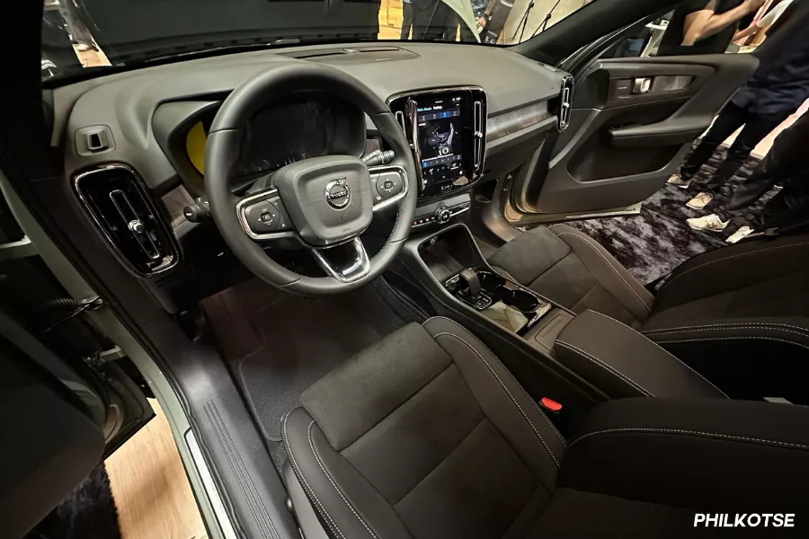 A peek inside the XC40's front cabin.