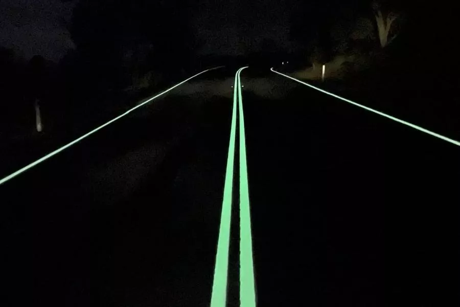 Glow-in-the-dark road markings