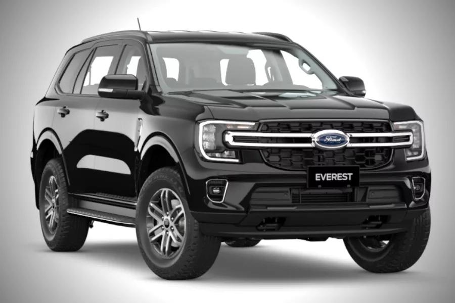 2023 Ford Everest front profile shot