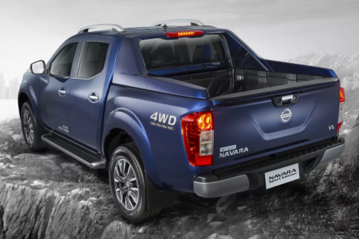 Nissan Navara Sport Edition Nissan Navara Sport Edition rear