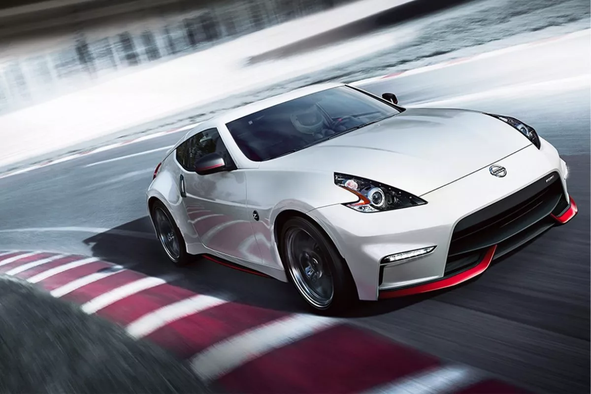 Nissan 370Z front profile shot