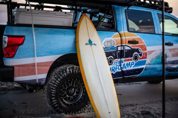 Nissan Titan 2018 side view