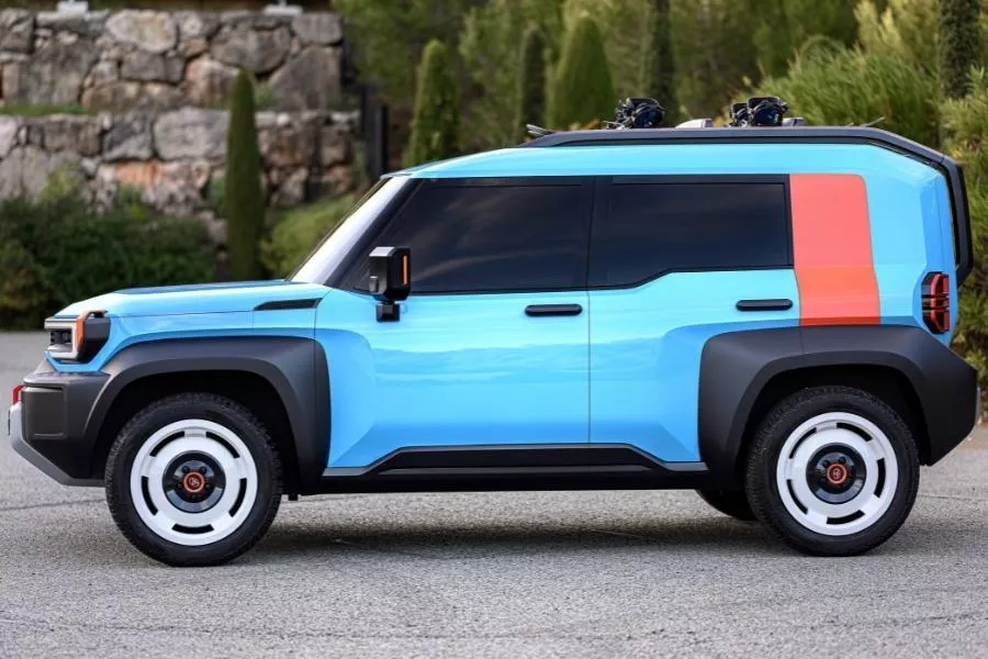 Toyota Compact Cruiser EV concept side shot