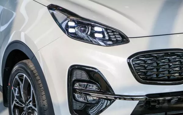 Kia Sportage 2018 facelift haedlamp