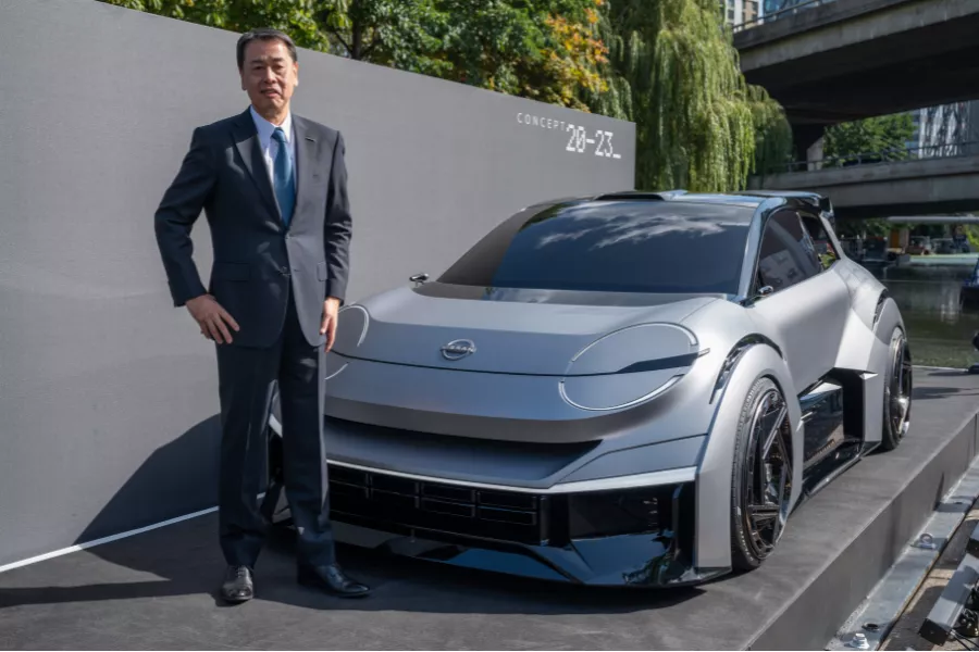 Nissan CEO Makoto Uchida together with the 20-23 Nissan CEO Makoto Uchida together with the 20-23