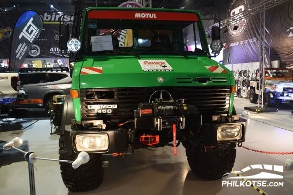 A picture of the front of a Mercedes-Benz Unimog