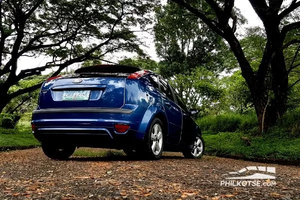 2008-ford-focus-tdci-rear-in-forest