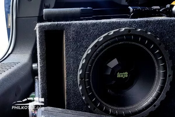 2008-ford-focus-tdci-subwoofer