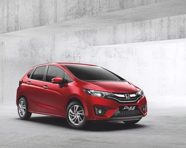 Honda Jazz 2018 front three quarter