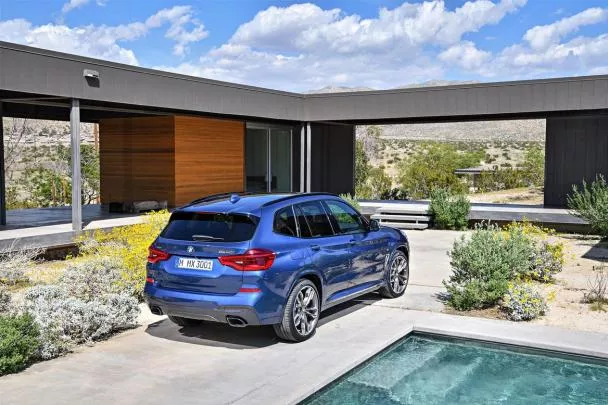 angular rear of the 2018 BMW X3
