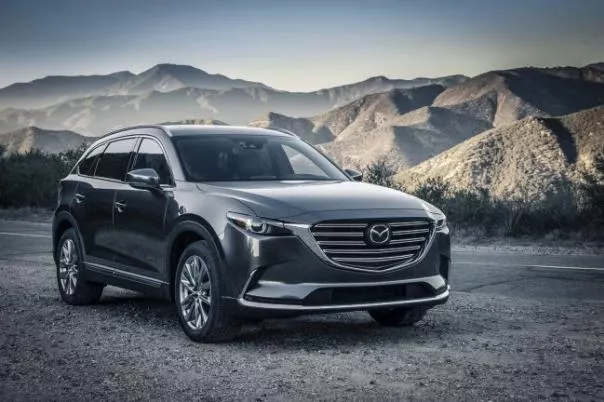 angular front of the 2018 Mazda CX-9