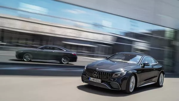 angular front of the 2018 Mercedes-AMG S65 Coupe