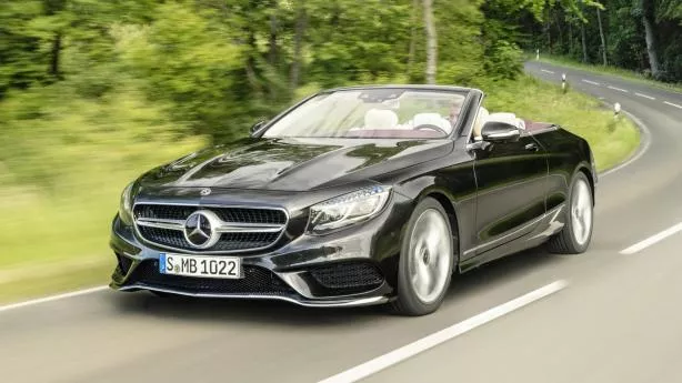 angular front of the 2018 Mercedes-Benz S560 Cabriolet