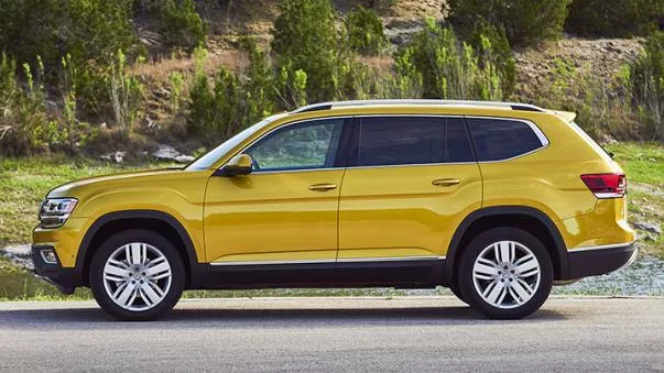 side view of the 2018 Volkswagen Atlas 