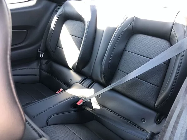 Mustang bullitt 2019 seat belt