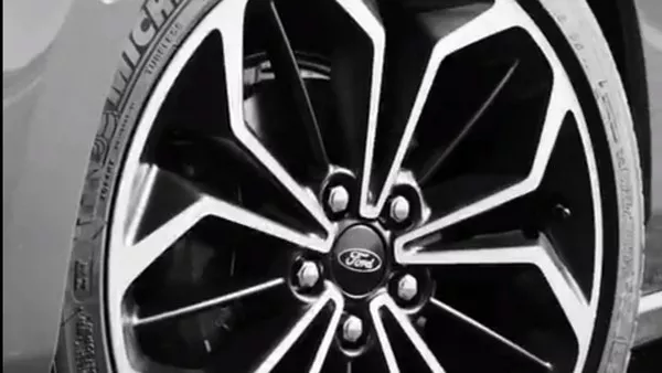 Ford Focus 2019 teaser wheel